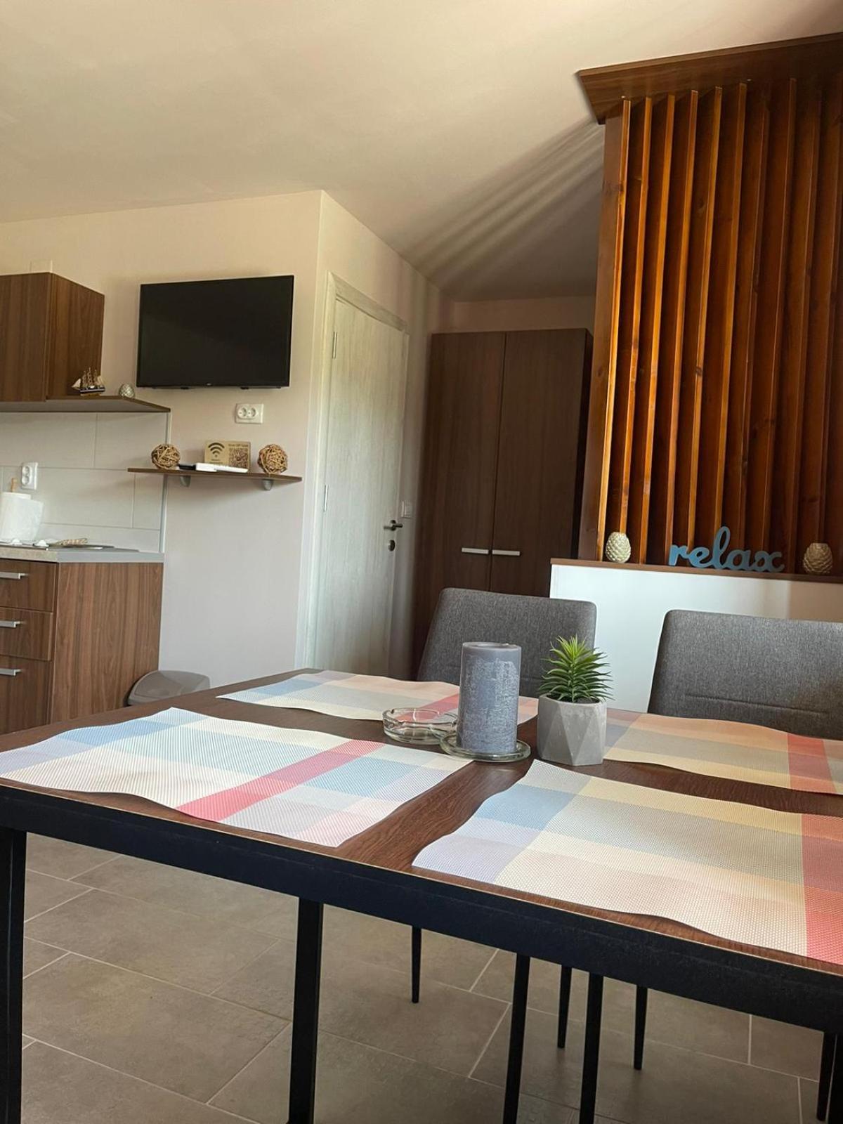 Apartmani Morava 54 Kocino Selo Eksteriør bilde