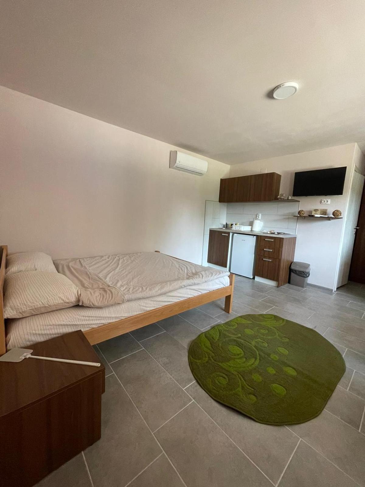 Apartmani Morava 54 Kocino Selo Eksteriør bilde